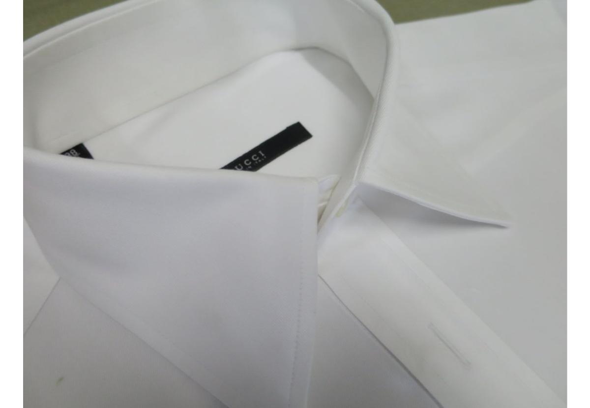 ワイシャツクリーニングの「たたみ仕上げ」徹底解説！ハンガー仕上げとの違いから失敗しないコツまで